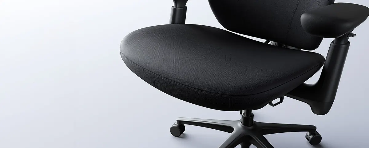 52 cm deep seat